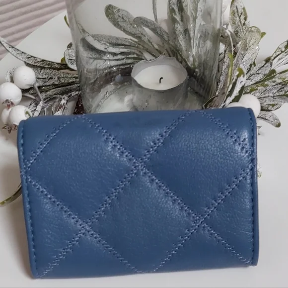 Tory Burch Blue Quilted Leather Wallet - Picture 2 of 7